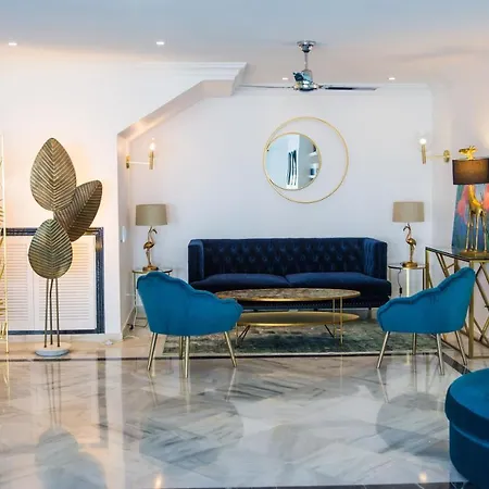 Suites Of Gatsby Aparthotel *